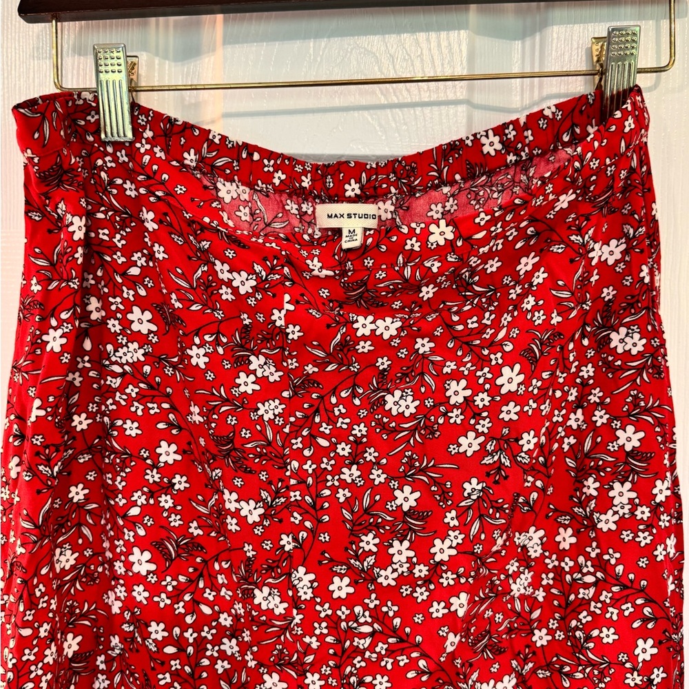 Max Studio Red and White Floral A-Line Skirt